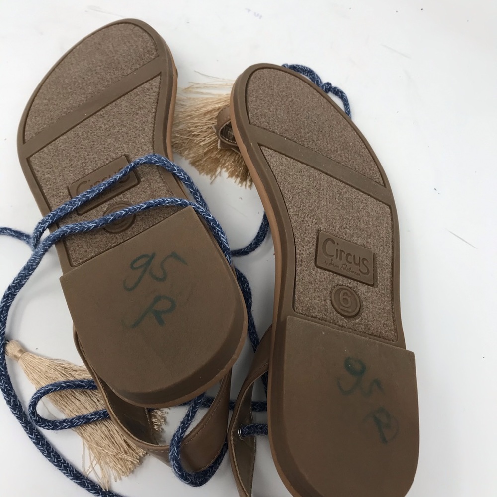 Circus Sam Edelman Binx Tassel Star Lace Sandals - Picture 6 of 8